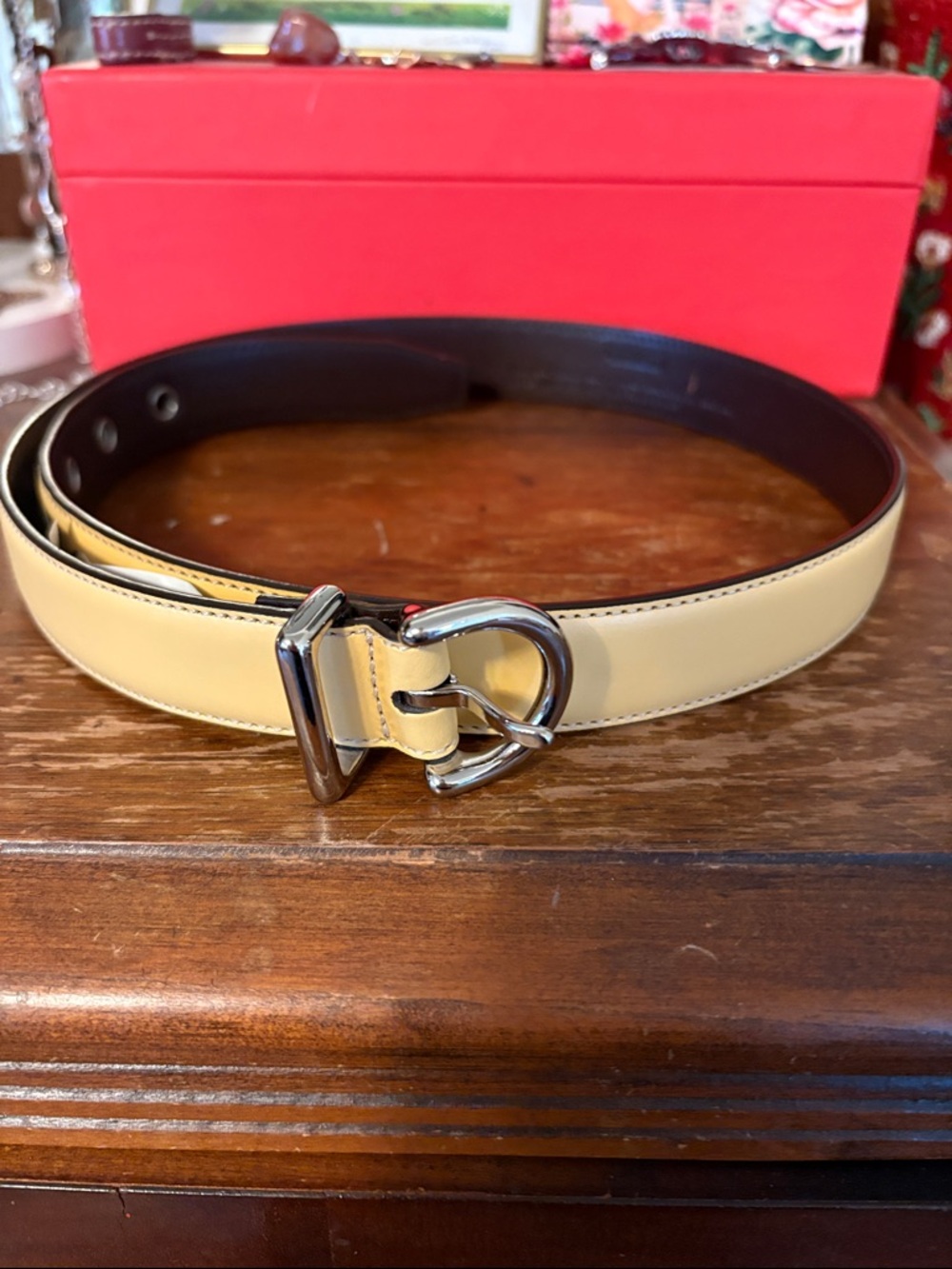Vintage Coach 3960 Yellow Leather Waist Belt with Silver-Tone Buckle - Picture 5 of 5